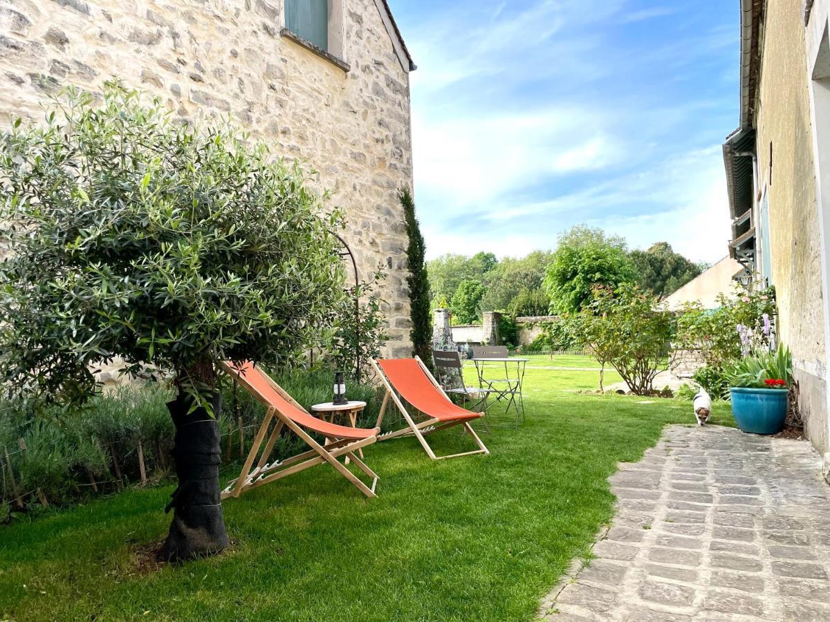Apartamento La Pierre Levée Montigny-sur-Loing Exterior foto